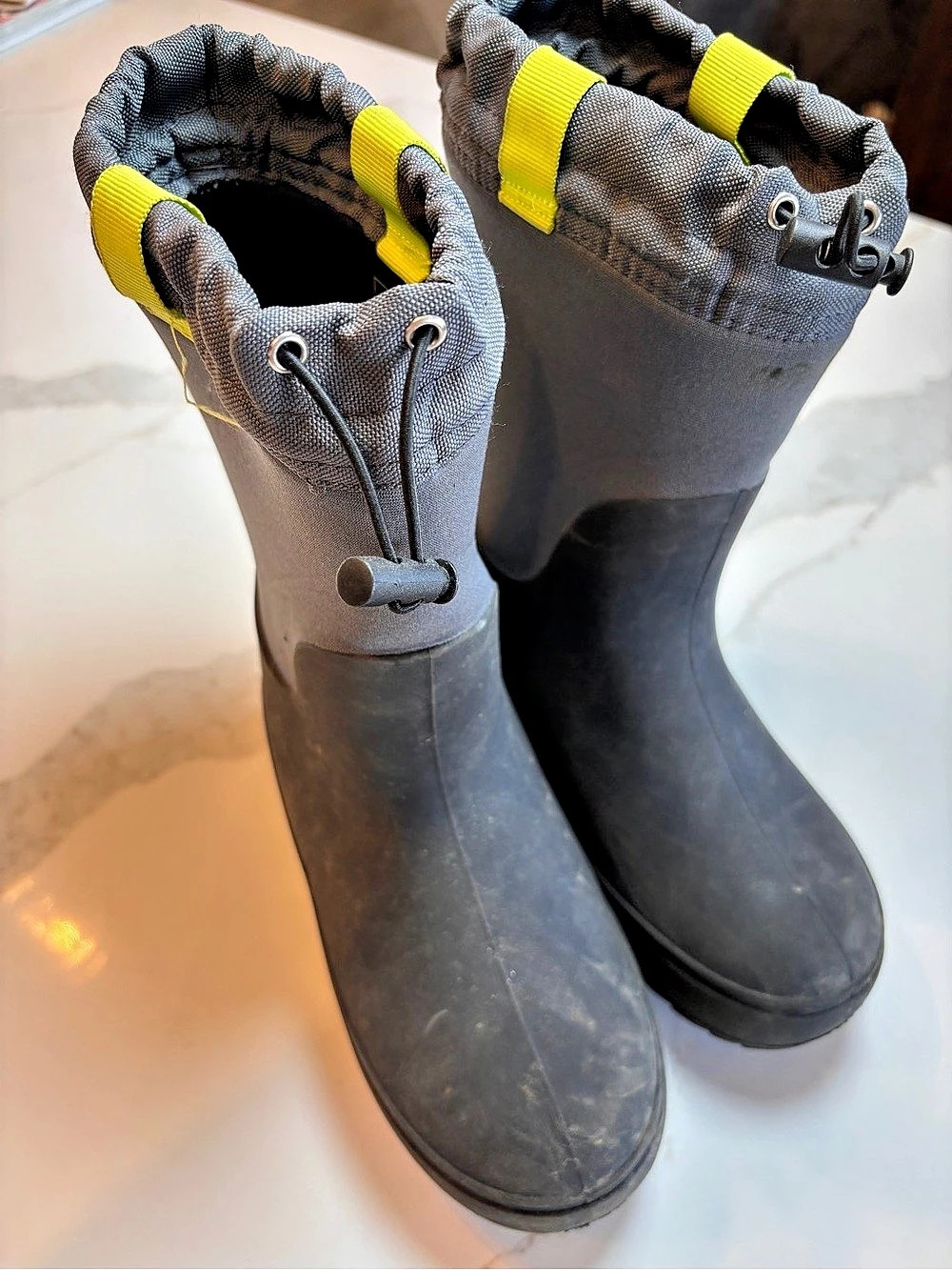 Cat & Jack Black & Gray Rain Boots